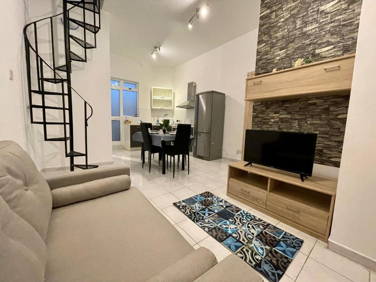 Balesa Property - Modern Duplex House In Central Σλιέμα Εξωτερικό φωτογραφία