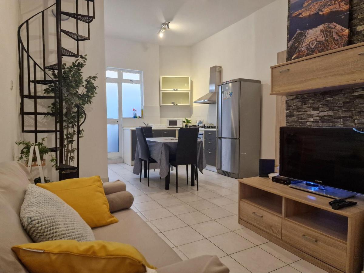 Balesa Property - Modern Duplex House In Central Σλιέμα Εξωτερικό φωτογραφία